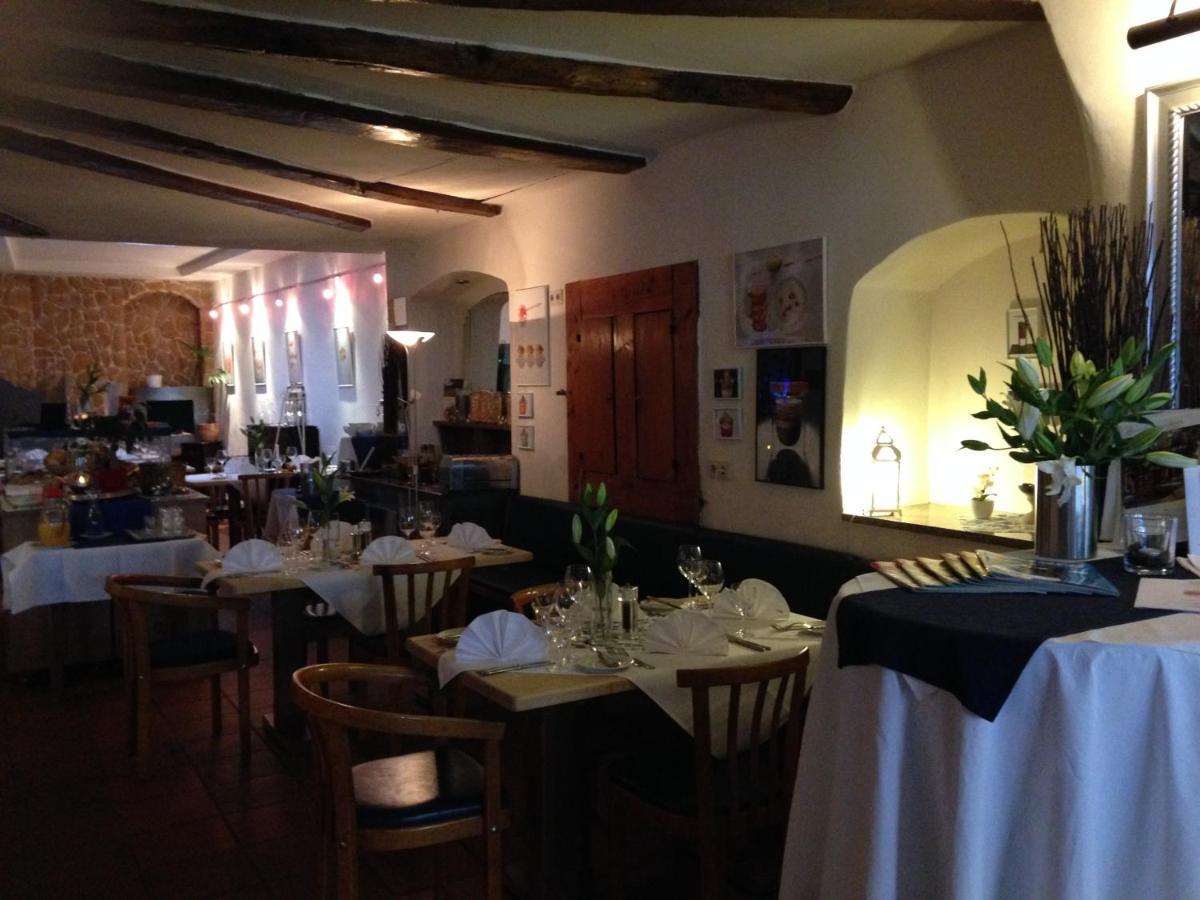 Marktplatzhotel - Restaurant Tafelspitz 魏因海姆 外观 照片