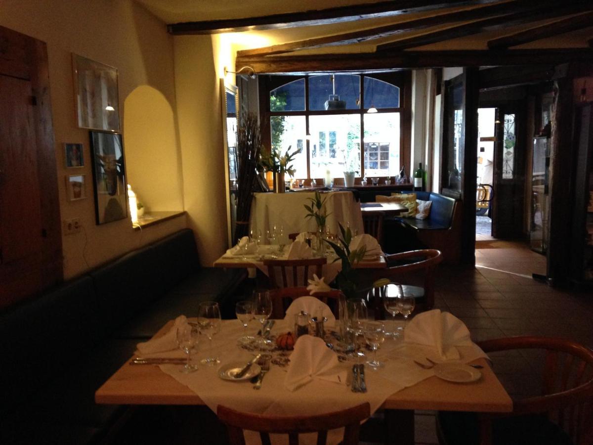 Marktplatzhotel - Restaurant Tafelspitz 魏因海姆 外观 照片