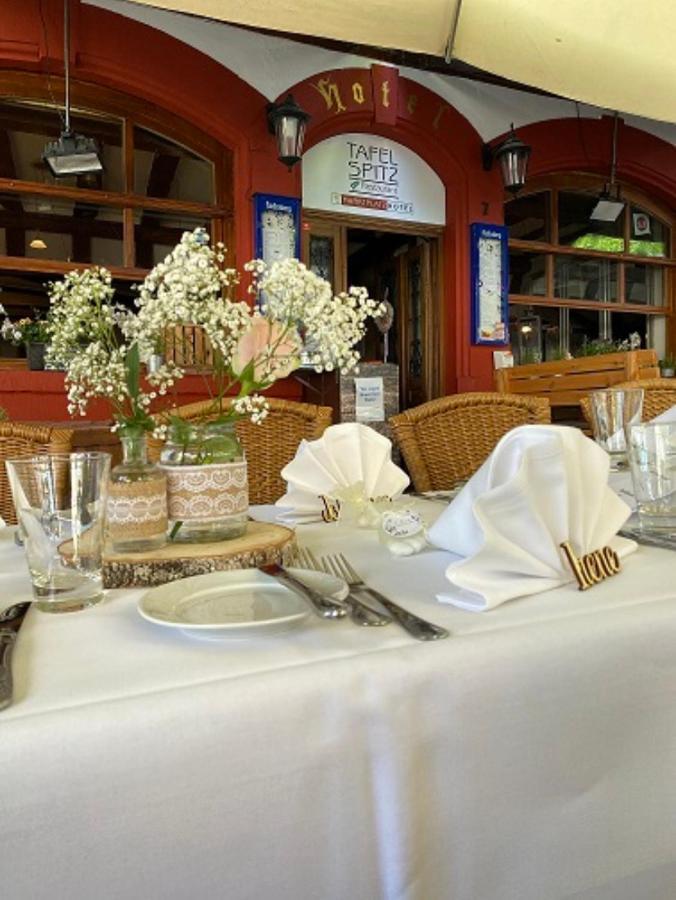 Marktplatzhotel - Restaurant Tafelspitz 魏因海姆 外观 照片